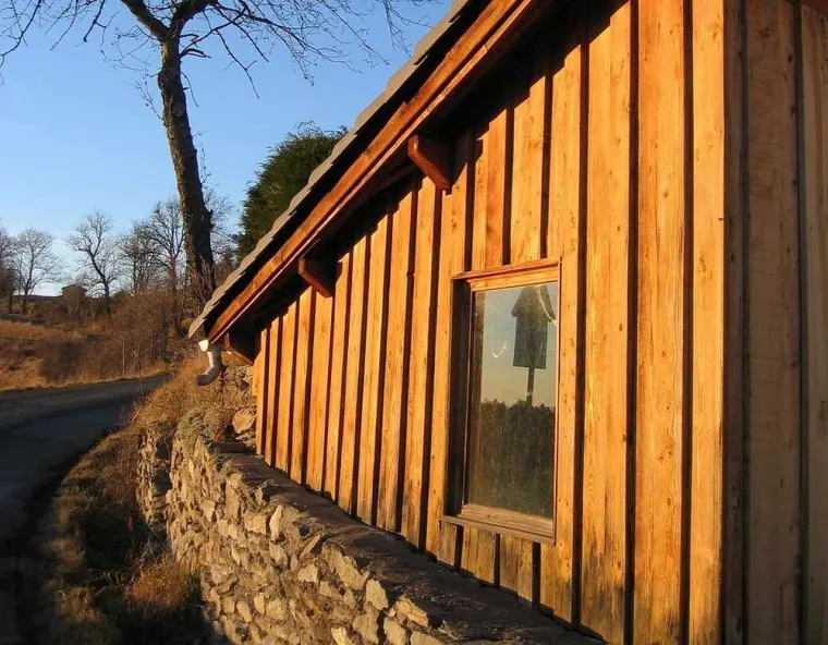 Bardage en bois vertical extérieur, Abbeville, ISOPLALEC