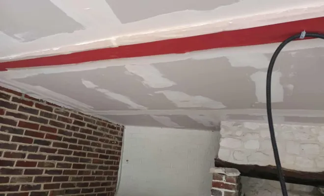 Isolation, plaquage et enduit des calicots d'un plafond à BUIRE AU BOIS, Abbeville, ISOPLALEC